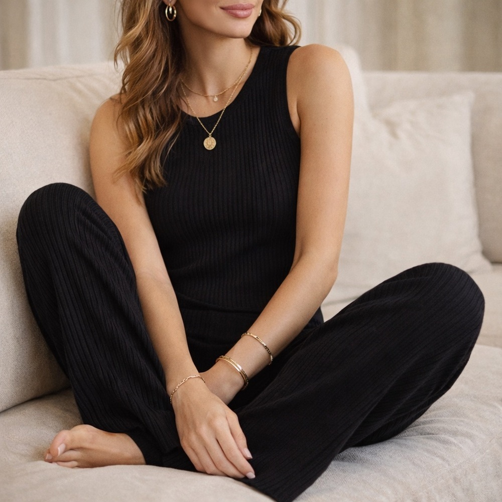 House of Harlow 1960 Black Ribbed knit two piece set